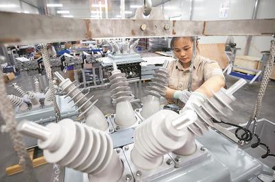 羅源智能制造再升級 新型智能斷路器生產(chǎn)線正式投產(chǎn)，引領(lǐng)電力設(shè)備加工新紀(jì)元